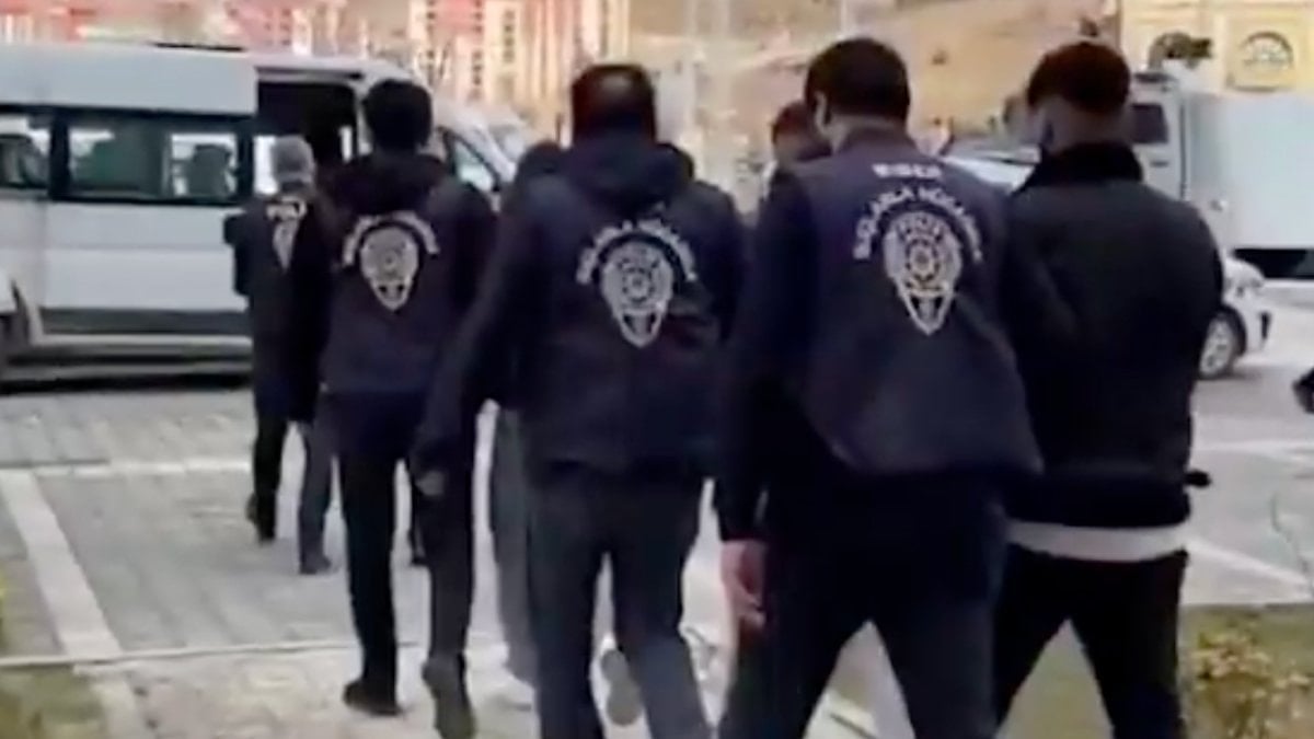 28 Ilde Dev Siber Suclari Operasyonu: 324 Supheli Yakalandı, 181 Kisi Tutuklandı