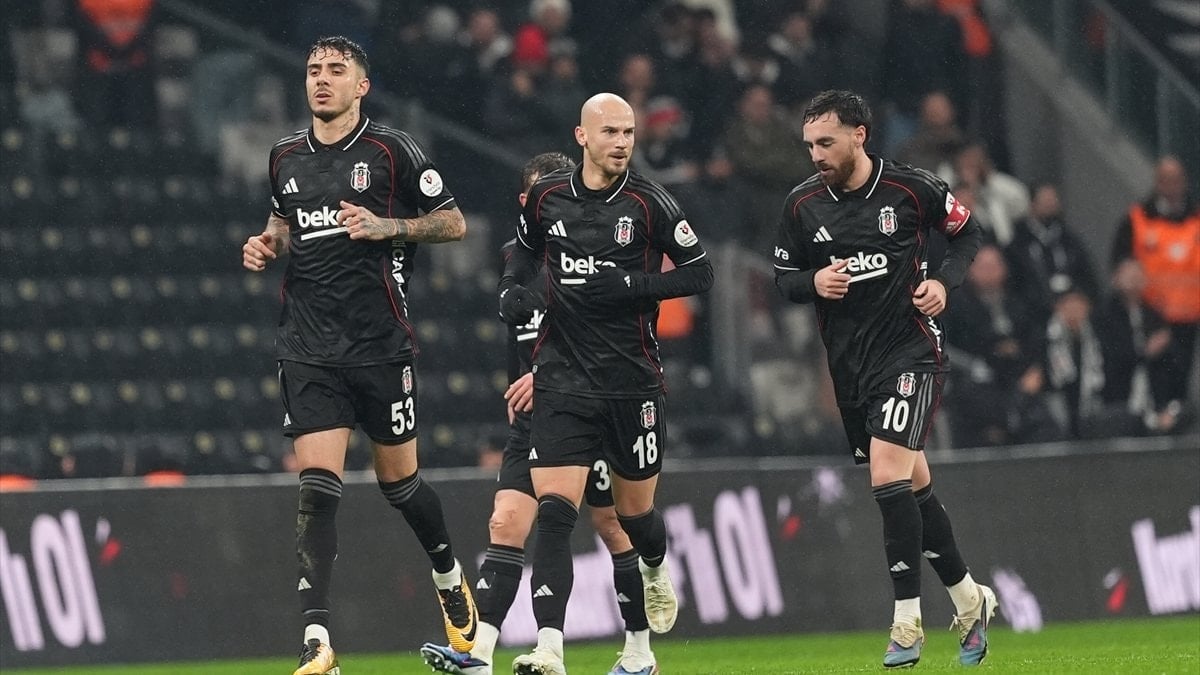 Beşiktaş, Konyaspor’u 2-1 yenerek geriden geldi