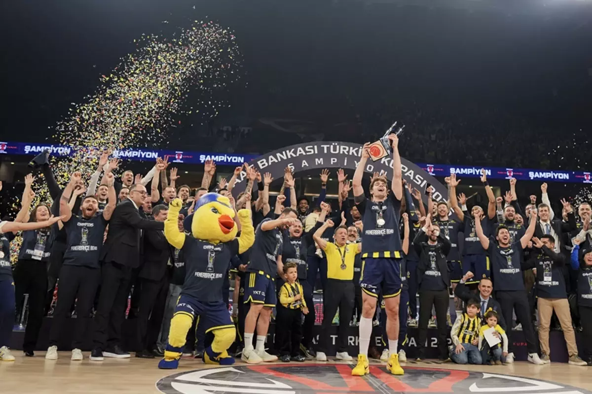 Kupa Fenerbahce Beko’nun! Besiktas’i 17 Sayida Gecip Tarihe Gectiler