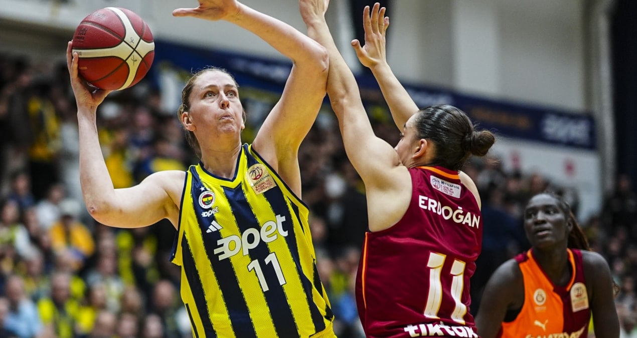 Derbide Nefes Kesen Son: Fenerbahce Opet Galatasaray’i 75-70’le Gecti!