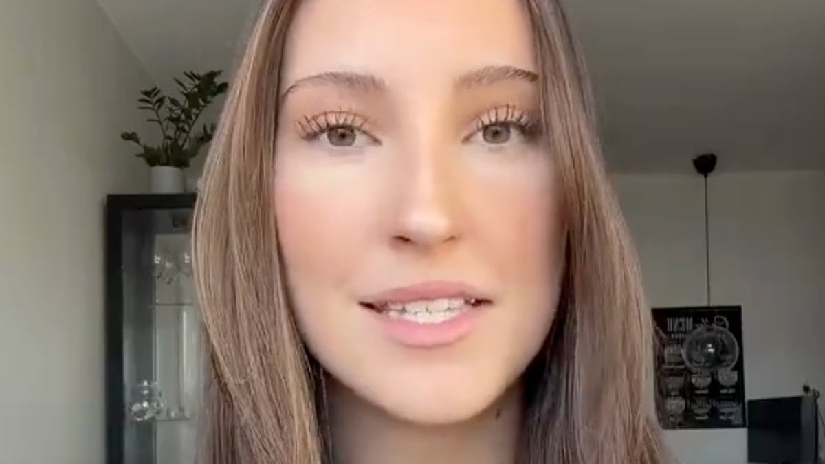 İsveç’te Doğup Büyüdü, Açık Açık Anlattı: “Türkiye’deki Gibi Gençlik Burada Yok”