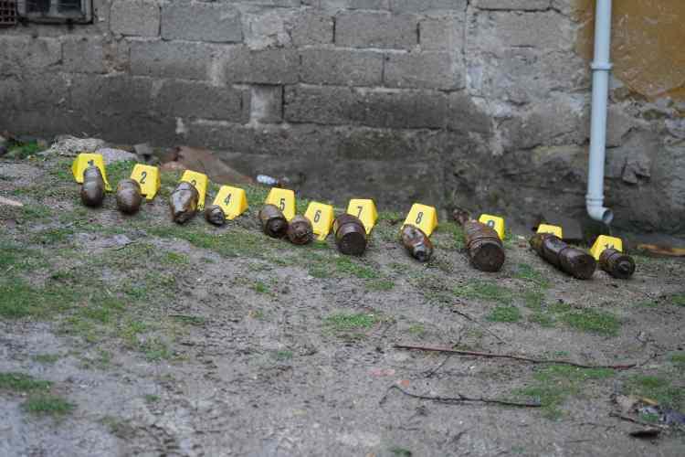 Polis ekiplerinin olay yerindeki çalışması