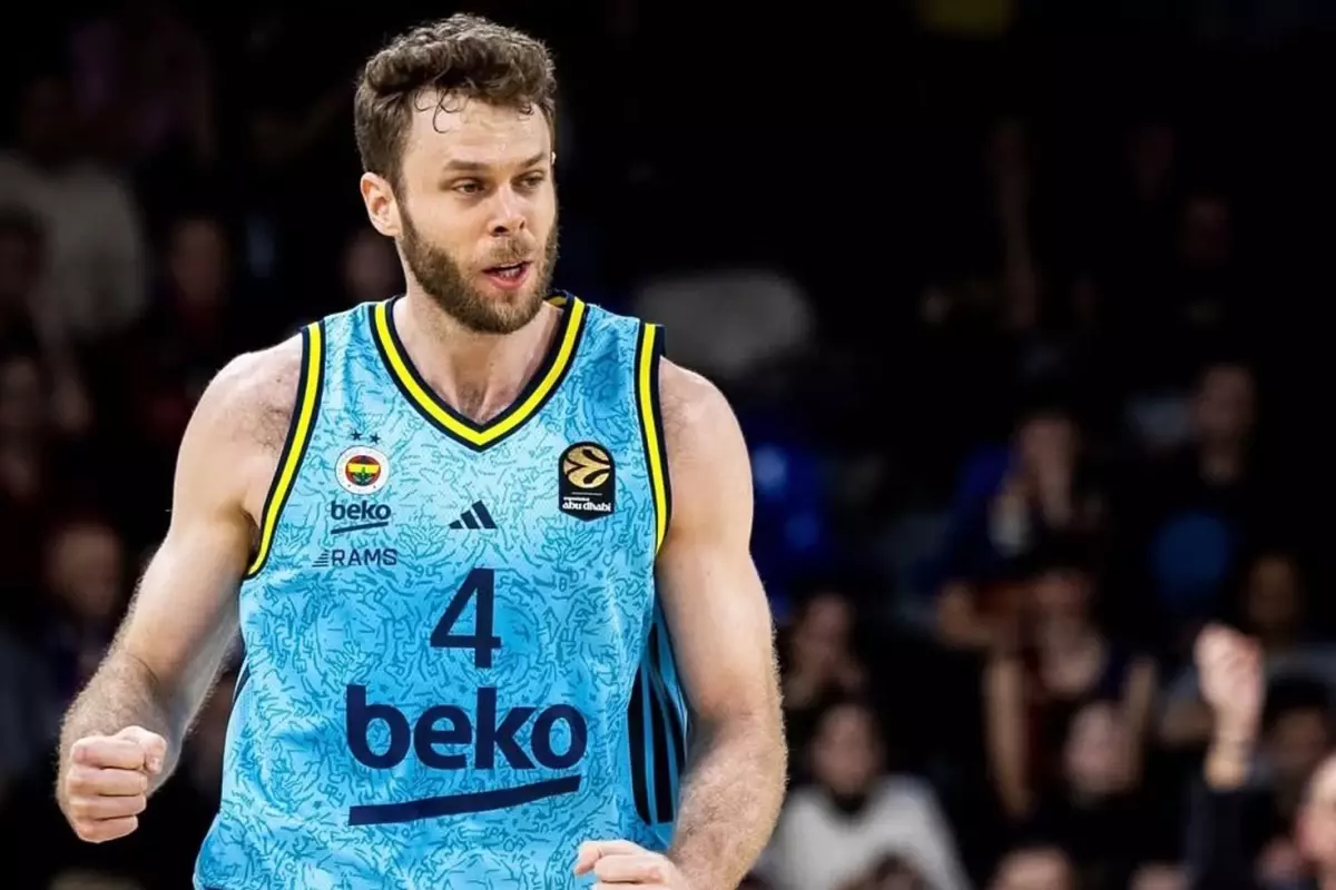 Fenerbahçe Beko’da Şok Sakatlık: Nicolo Melli Ameliyata Giriyor, Sahalara Dönüş İçin Kritik Süre!