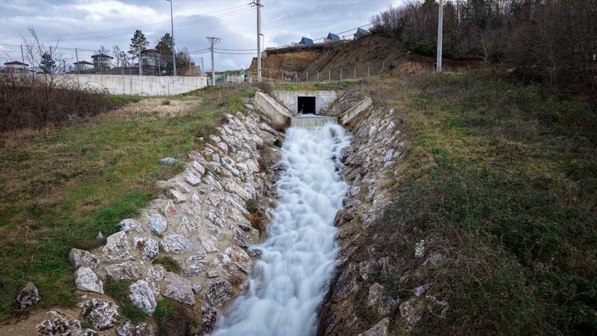 Sarp Deresi uzerinden su aktarimi