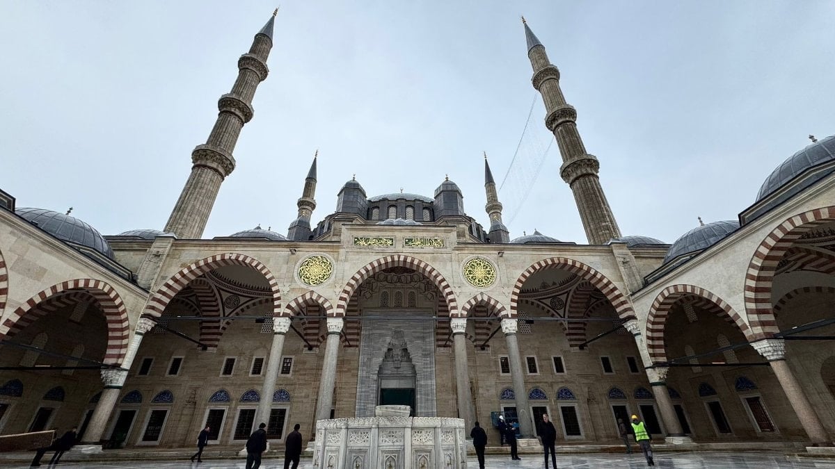 Selimiye Camii Yeniden Açıldı: 4 Yıllık Restorasyonun Ardından Edirne’de İlk Ezan ve İlk Saflar